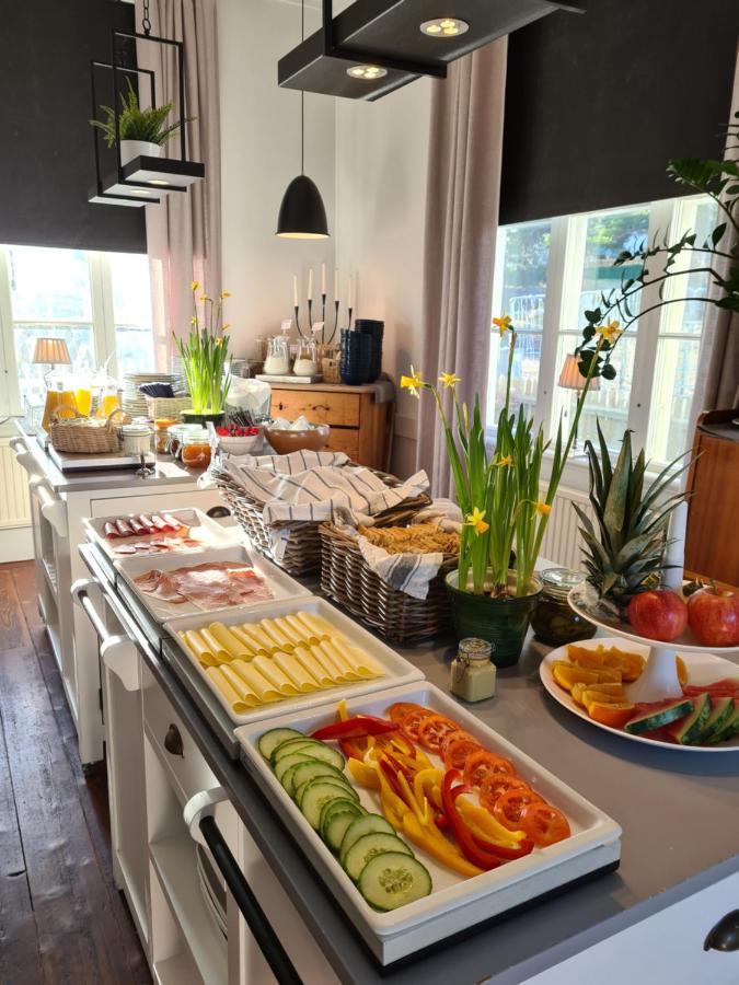 Missionshuset Bed & Breakfast Sandhamn Exterior foto